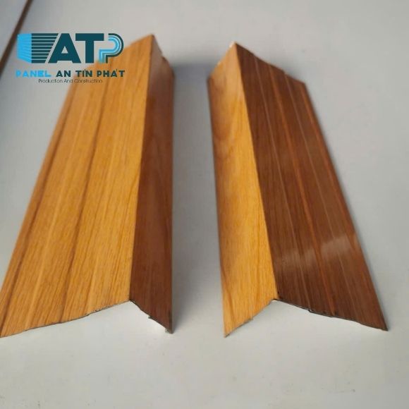 Thanh L Tôn Panel Vân Gỗ