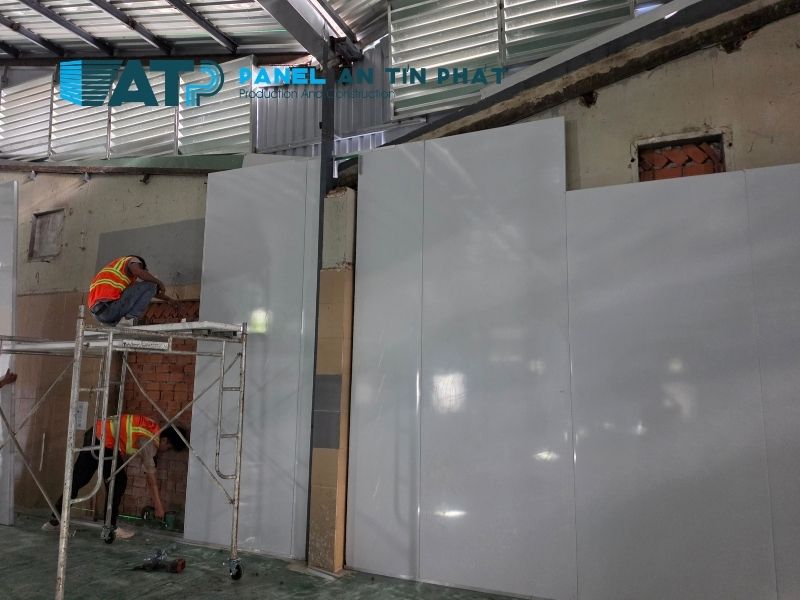 lắp dựng vách trần panel phòng sạch