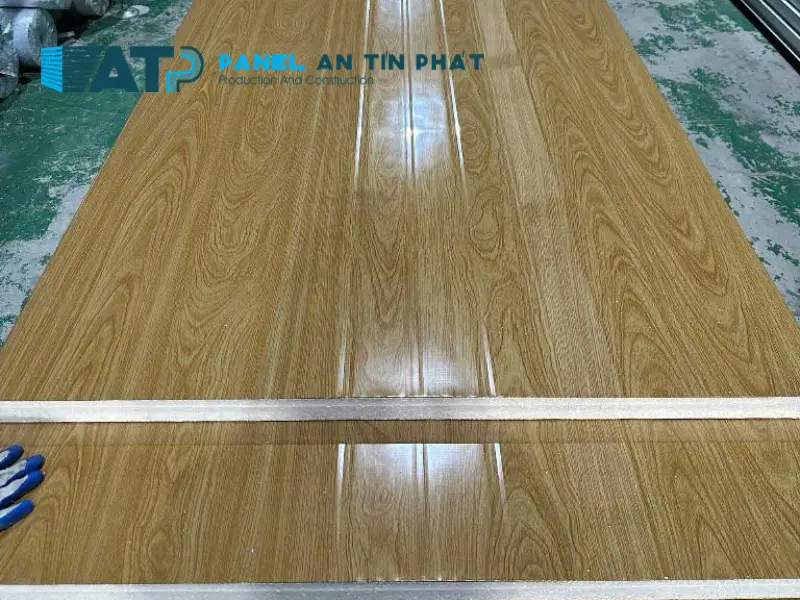 Tấm panel EPS vân gỗ dày 50mm