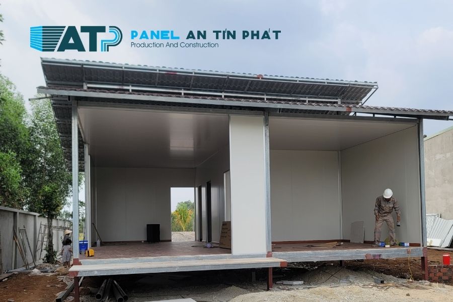 Tấm Panel Rockwool Cho Nhà Tiền Chế Và Homestay