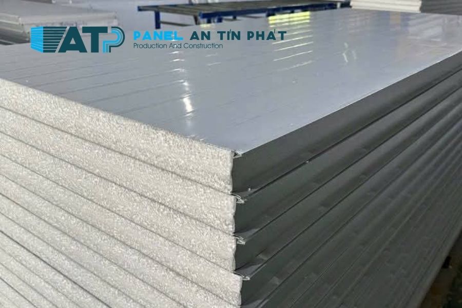Tỷ Trọng Lõi Panel Ảnh Hưởng Đến Cách Nhiệt Độ Cứng Và Giá Thành
