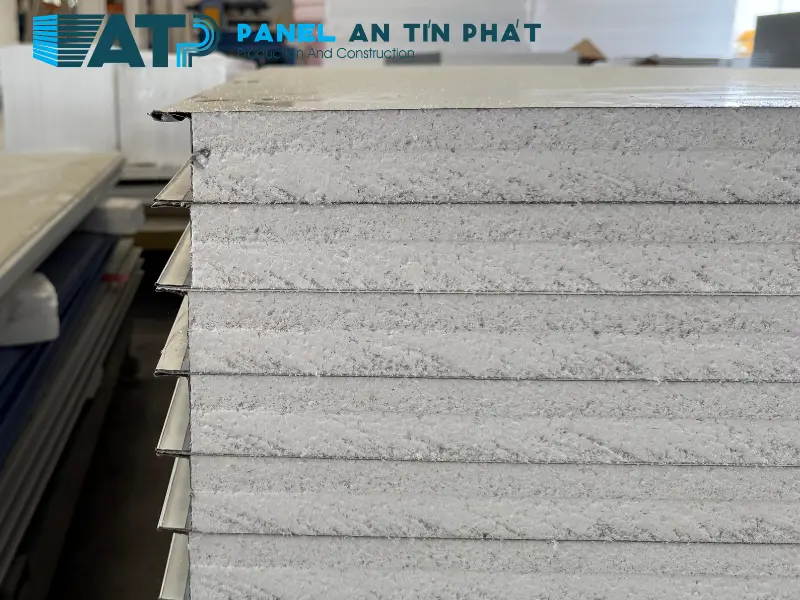 panel EPS kho lạnh hải sản
