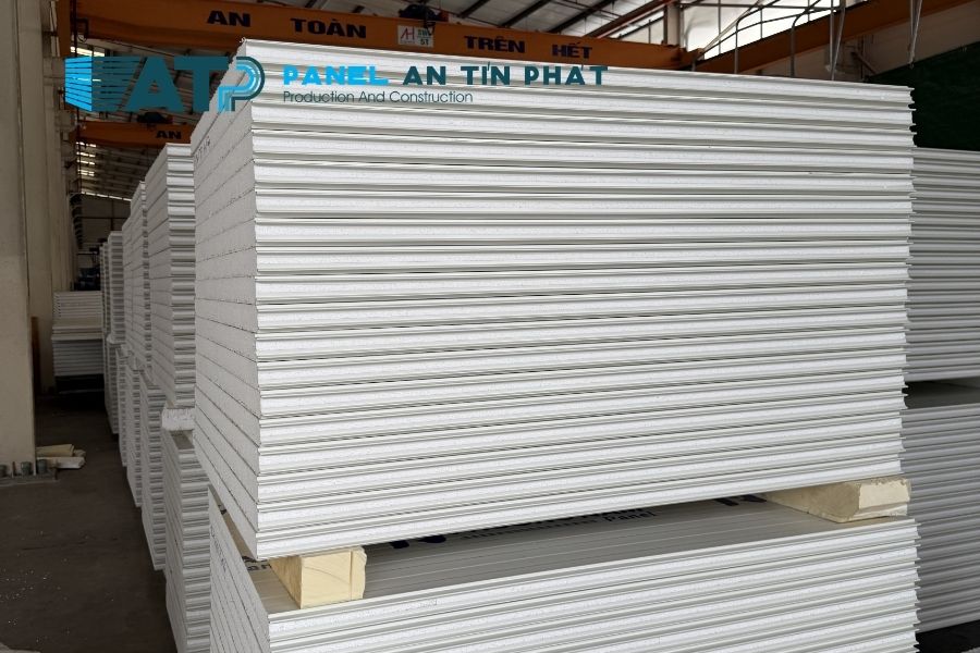 Cung Cấp Tấm Panel Cách Nhiệt Tại Đô Vinh Cho Kho Xưởng