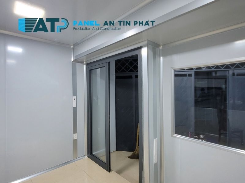 Ứng dụng tấm panel làm vách ngăn văn phòng tạm