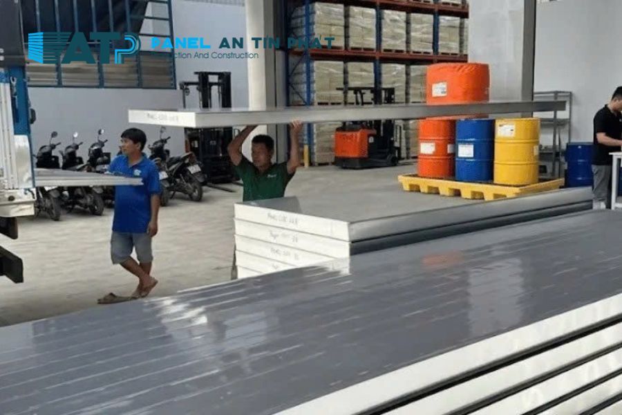 Nhà Phân Phối Tấm Panel Cách Nhiệt Tại Nhà Bè Hàng Luôn Sẵn Kho
