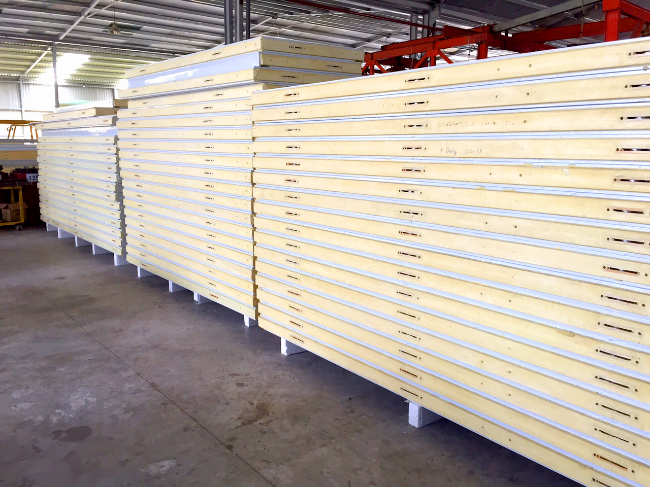 panel PU camlock cho kho mát kho lạnh