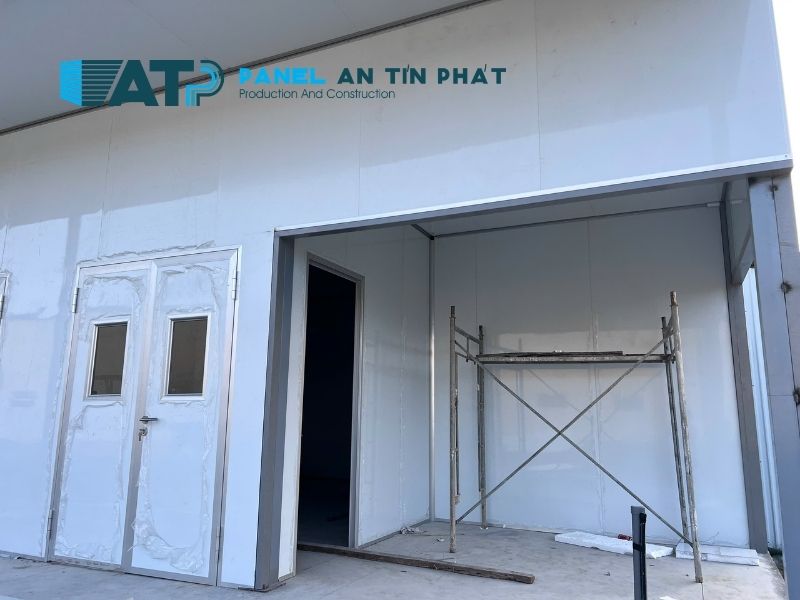 Phòng sạch đạt tiêu chuẩn được làm bằng panel