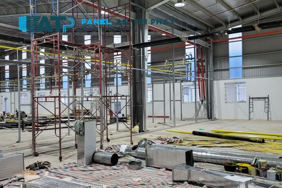 Tấm Panel Có Cần Khung Thép Không? 5 Trường Hợp Không Nên Bỏ Qua