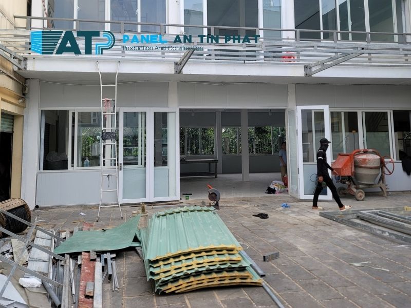 Mái nhà xưởng lợp panel Rockwool