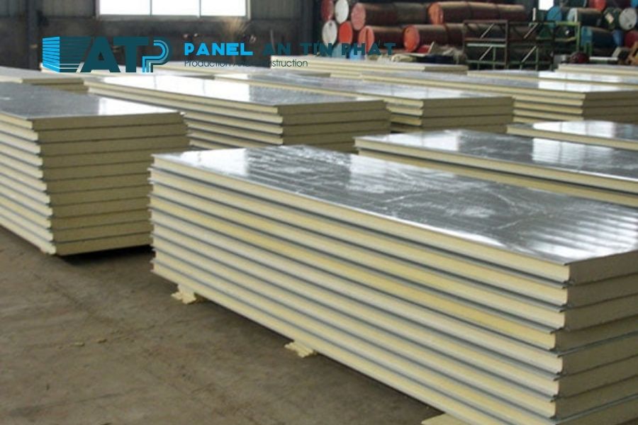 Sai Lầm Khi Chọn Độ Dày Panel PU Chỉ Theo Giá M²