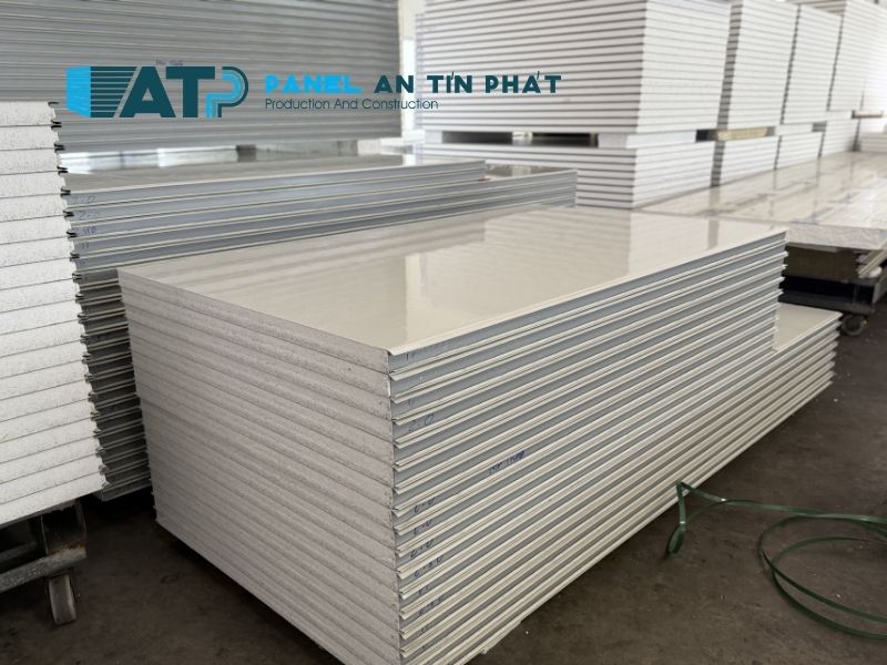 so sánh báo giá panel khác cấu hình