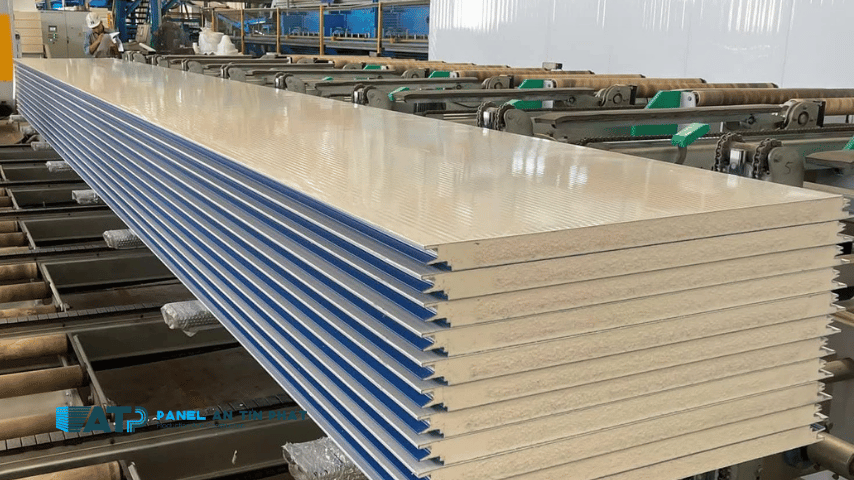 Lô vách ngăn nhiệt chất lượng cao sẵn có sàn sản xuất dịch vụ công tác thi công nhà xưởng, kho lạnh và phòng sạch đạt tiêu chuẩn.