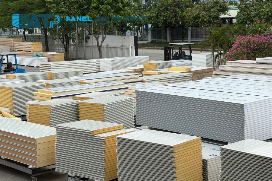 Tấm Panel Cách Nhiệt Quận 12, Đầy Đủ Các Độ Dày Vách Và Trần