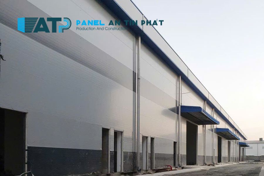 Vì Sao Panel Nhà Xưởng Ngày Càng Phổ Biến Trong Xây Dựng Công Nghiệp?