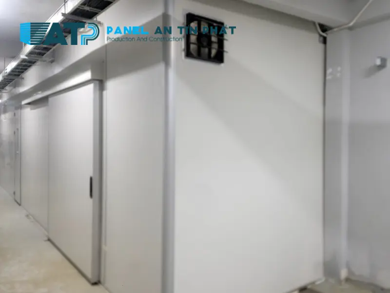 thi công cửa trượt panel 1 cánh