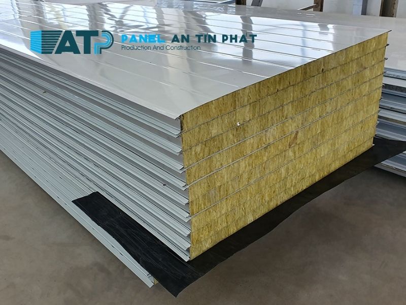 Vách panel chống cháy EI60 lắp trong nhà xưởng hoặc phòng kỹ thuật
