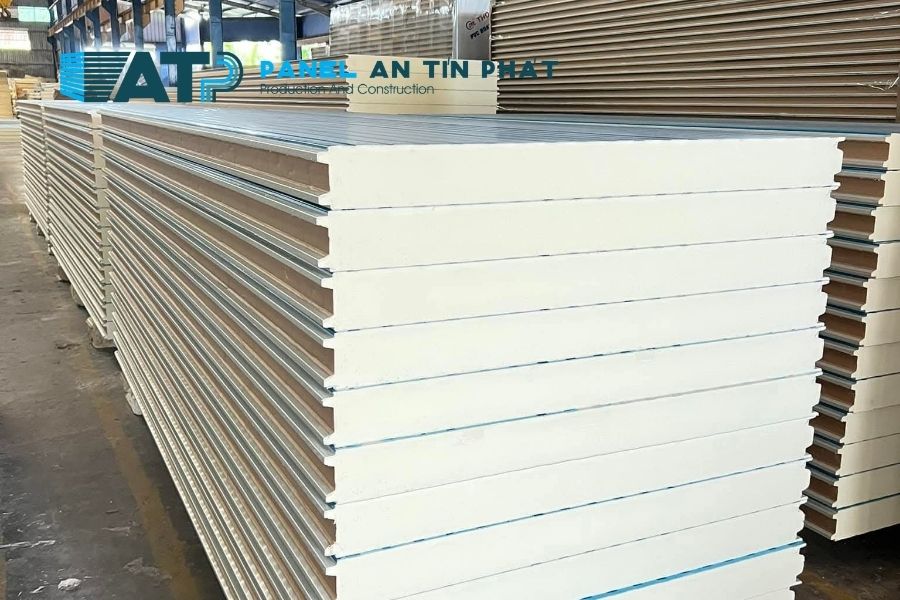 Panel PU Foam 40kg/m³ Phù Hợp Với Những Công Trình Nào?