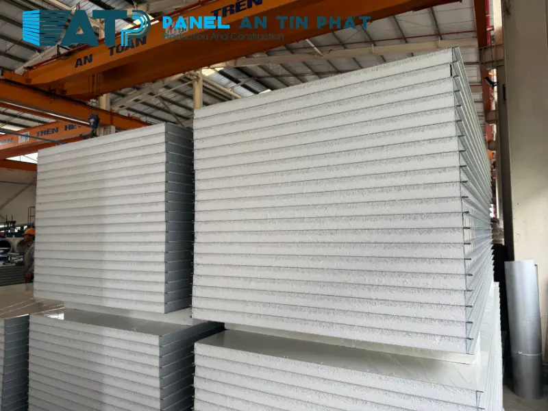 thi công panel EPS chống cháy lan