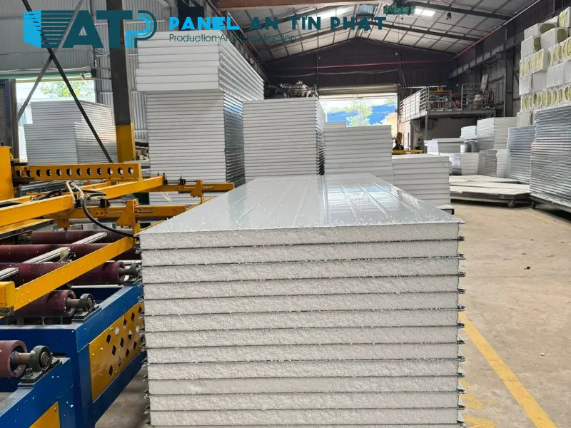 panel EPS cho nhà máy dược phẩm panel EPS cho nhà máy dược phẩm