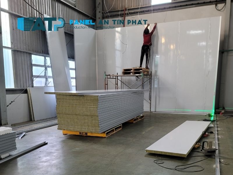 sửa chữa vách panel cũ