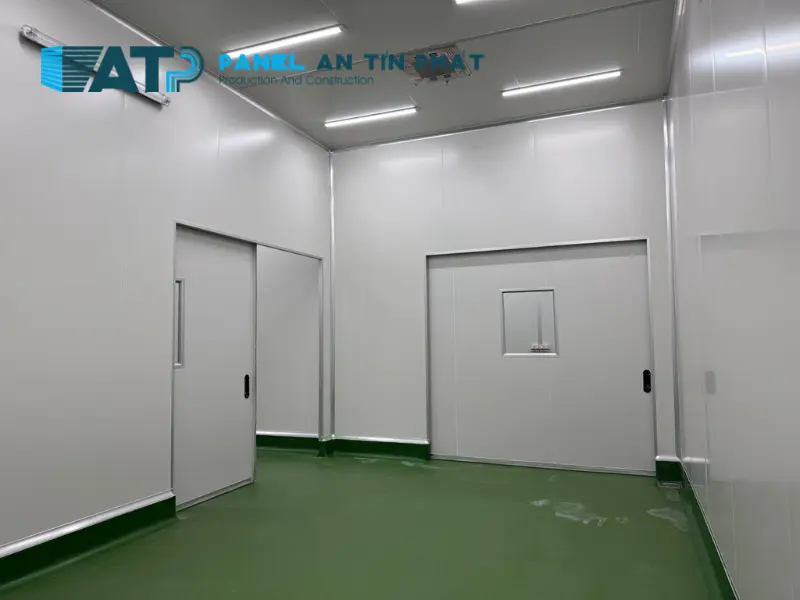 lắp đặt cửa panel 1 cánh lùa