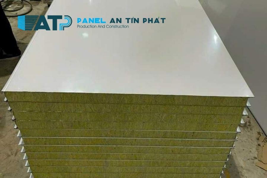 Panel Rockwool Có Bền Không? Tuổi Thọ Phụ Thuộc Vào Gì?