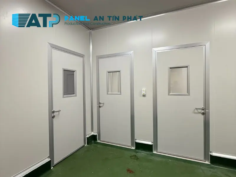 Cửa panel phòng sạch 1 cánh mở quay Cửa panel phòng sạch 1 cánh mở quay