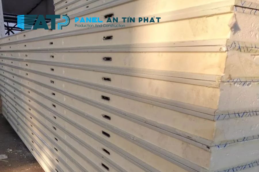 Panel PU Ngàm Thường Và Panel PU Camlock Khác Nhau Ra Sao?