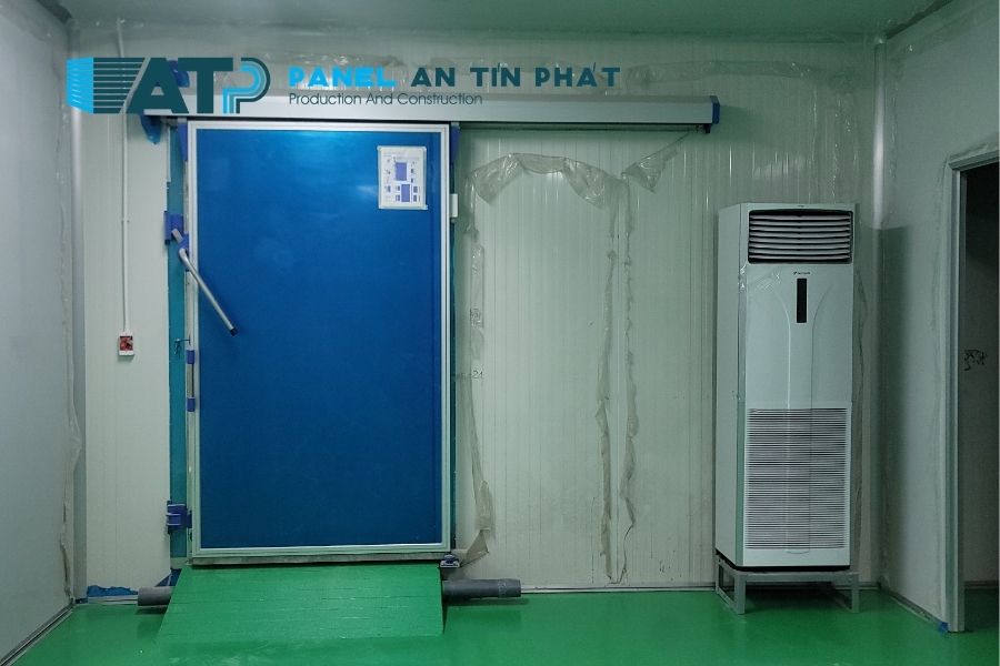 Thi Công Kho Lạnh Bằng Panel PU Cần Lưu Ý Gì?