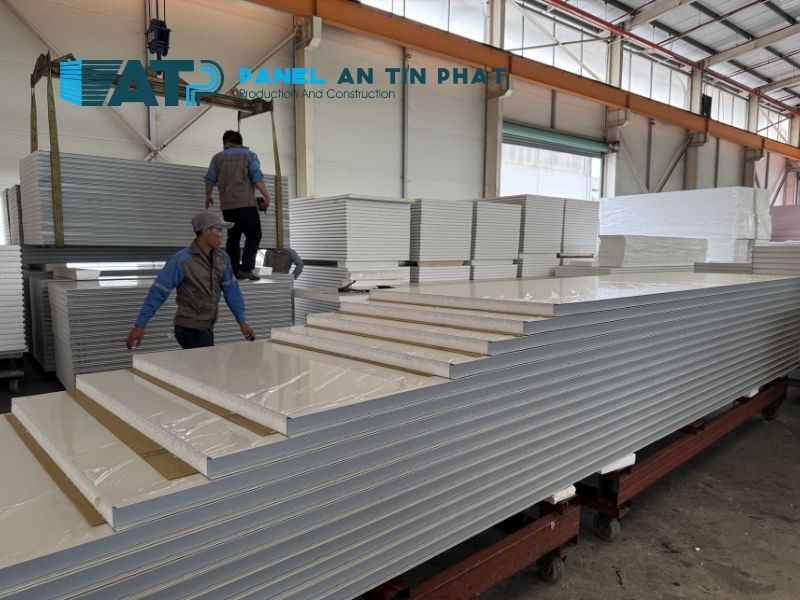 Đặt tấm panel theo bản vẽ