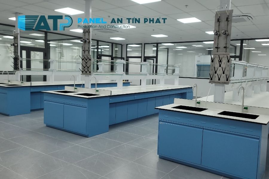 Cấu Tạo Phòng Lab Bằng Panel: Vách, Trần, Cửa, Kính