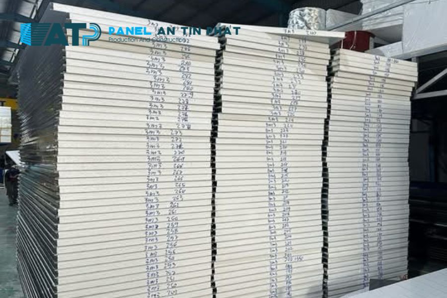 Tấm Panel Cách Nhiệt Quận 7 Luôn Sẵn Kho Với Đủ Mọi Tỷ Trọng
