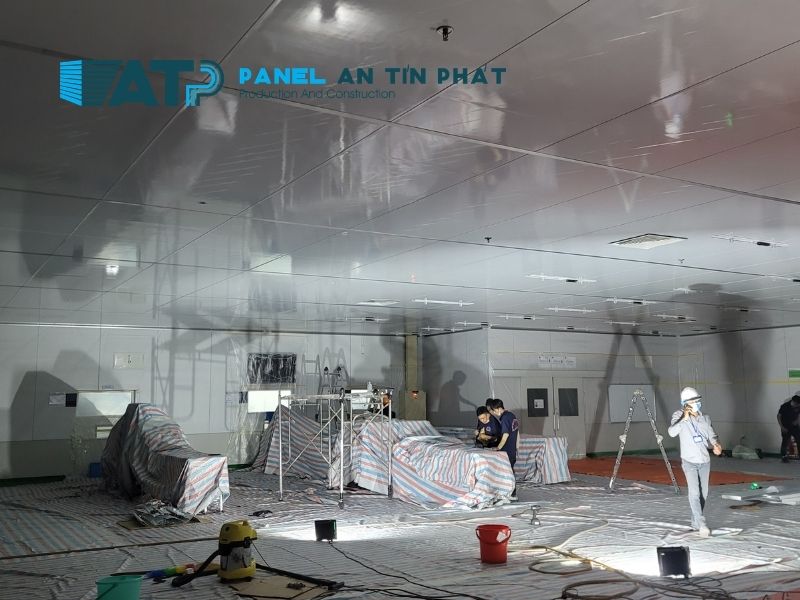 Thi công trần panel cho dự án Cải tạo tràn panel cho phòng sạch Công Ty ROHTO Mentholatum Việt Nam