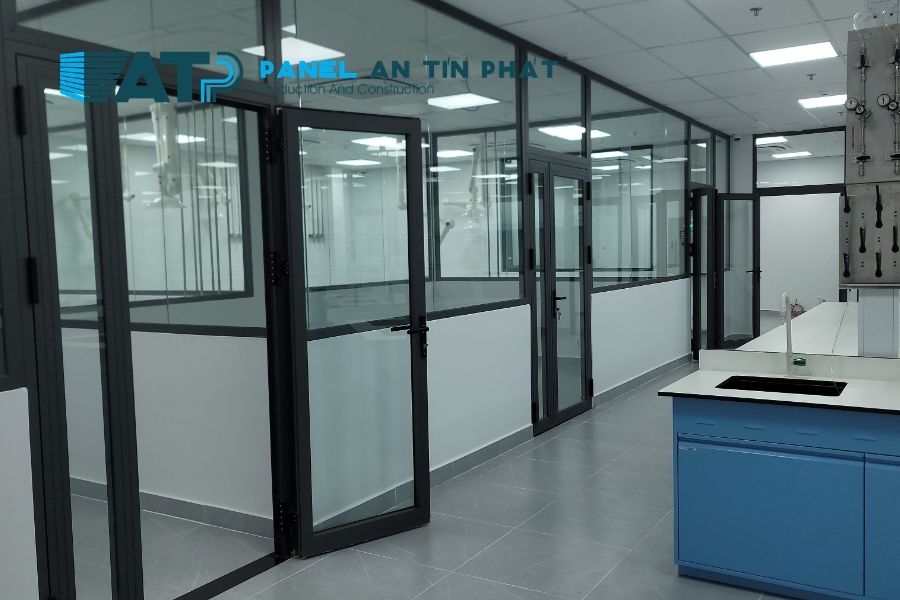 Báo Giá Thi Công Phòng Lab Theo Diện Tích, Vật Tư Và Yêu Cầu Sử Dụng