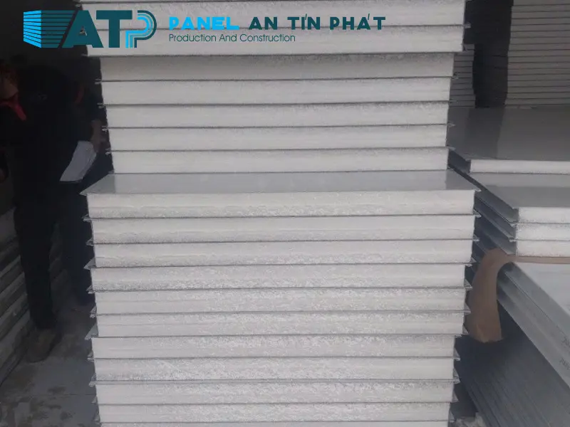 tấm panel EPS cho nhà xưởng dược phẩm tấm panel EPS cho nhà xưởng dược phẩm
