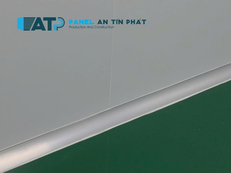 keo roan chân vách panel