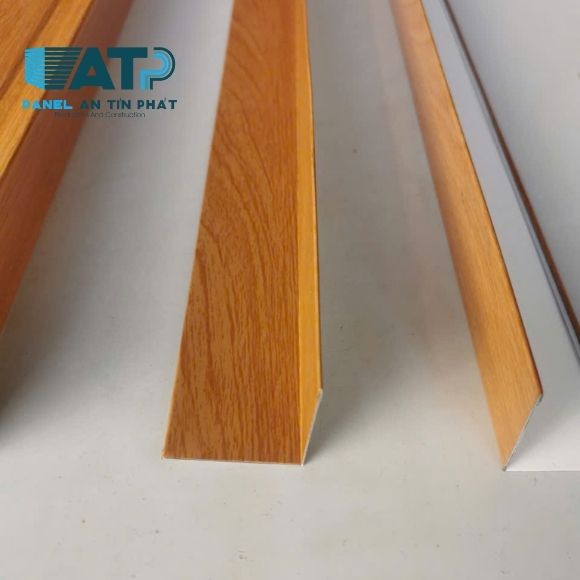 Thanh V Tôn Panel Vân Gỗ