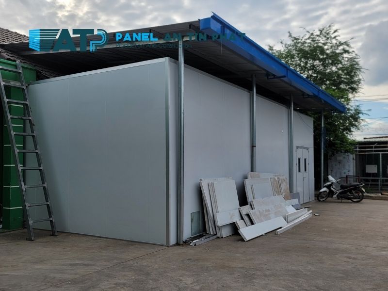 Vì sao vách panel bị thấm nước?