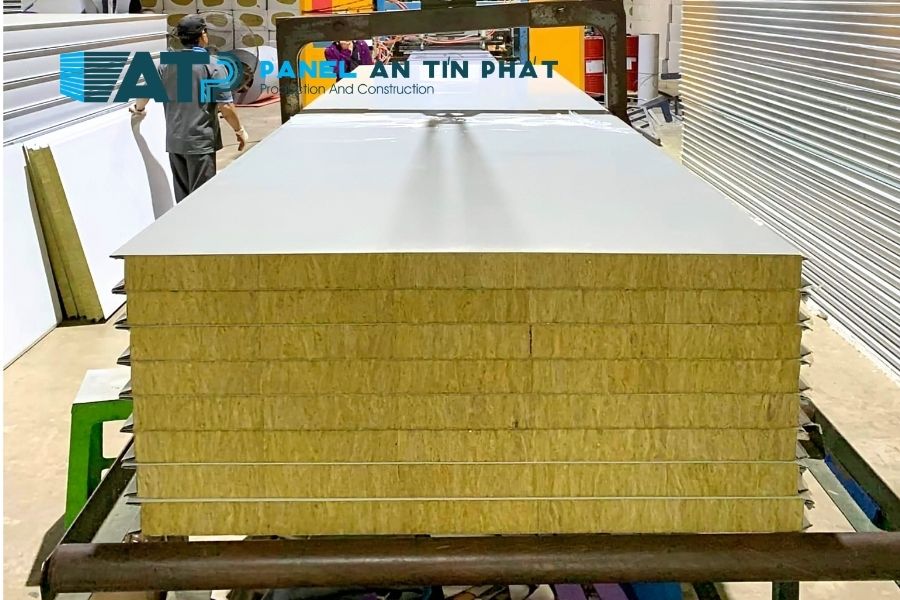Panel Rockwool Là Gì? Giải Pháp Chống Cháy Và Cách Âm Cho Công Trình