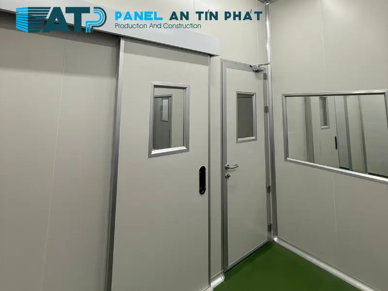 panel cách nhiệt làm cửa phòng sạch