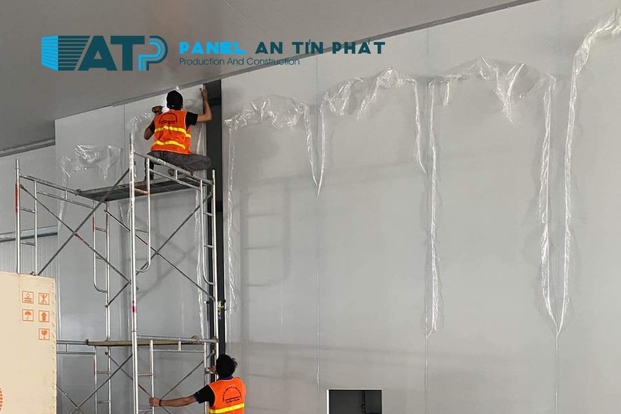 Vách Panel Có Treo Đồ Được Không? Đừng Khoan Bắt Vít Khi Chưa Kiểm Tra