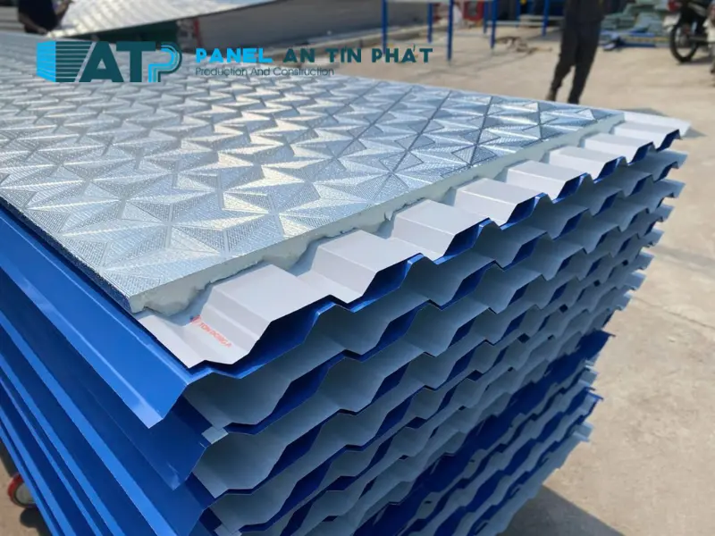 Tôn PU 3 lớp giấy bạc