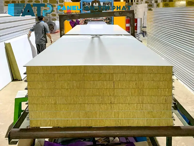nhà phân phối tấm panel cách nhiệt quận 7