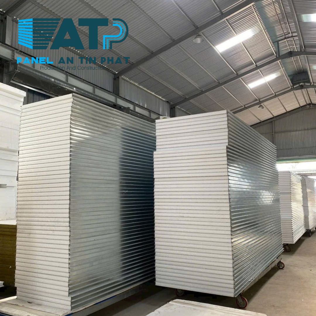 Tấm panel cách nhiệt tại kho An Tín Phát - Ninh Thuận